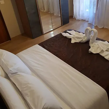 Ottoboni,centro Storico